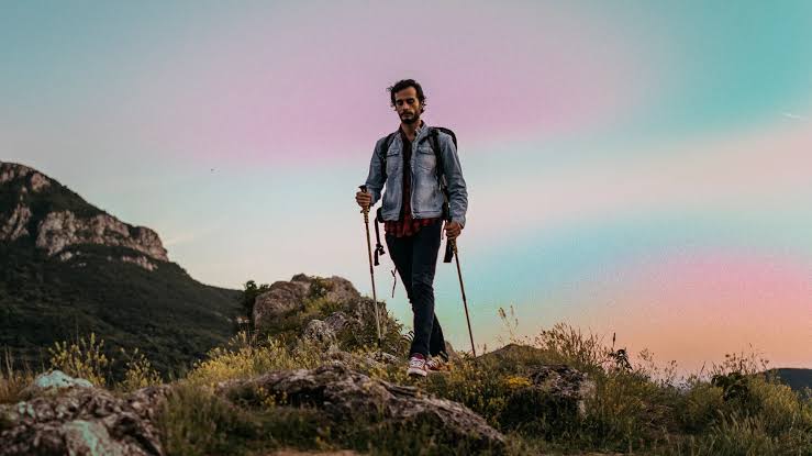 Doğada Sessiz Yürüyüş